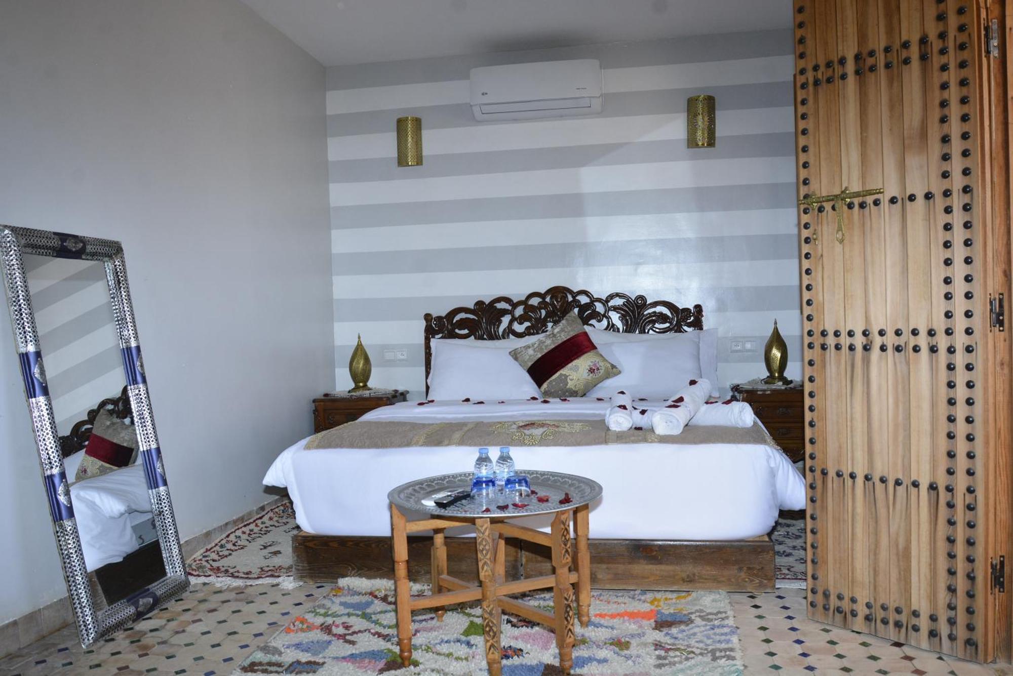 Riad Fes Colors & Spa - Family Lodging Fez Exterior foto